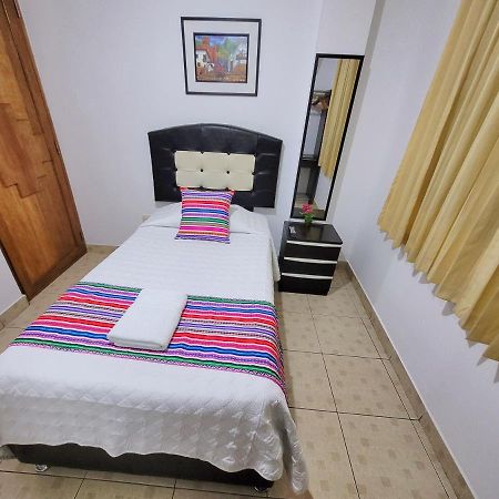 Hostal El Viajero En Ollantaytambo Exteriör bild